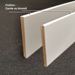 Plinthe en médium prépeinte blanche de très grande qualité fabrication FRANCAISE différentes dimensions et finitions Hauteur 7cm finition arrondi, 10 ml 